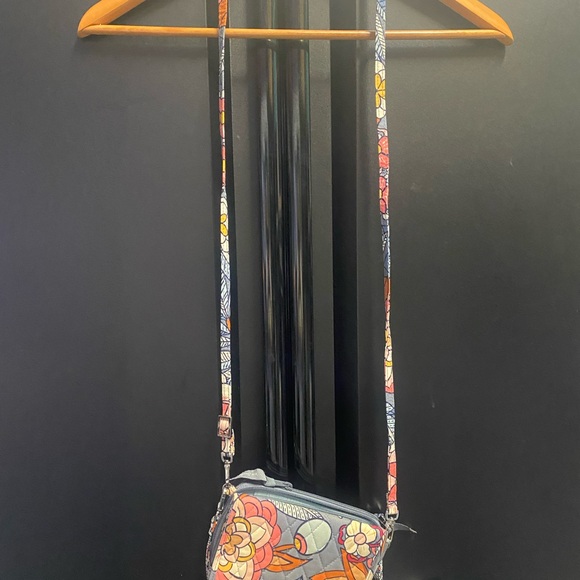 Vera Bradley Gray Floral Crossbody Bag - Picture 2 of 7